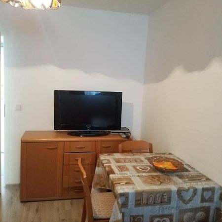 Ferienwohnung Wacker, Apartments Und Zimmer Zuschen Luaran gambar